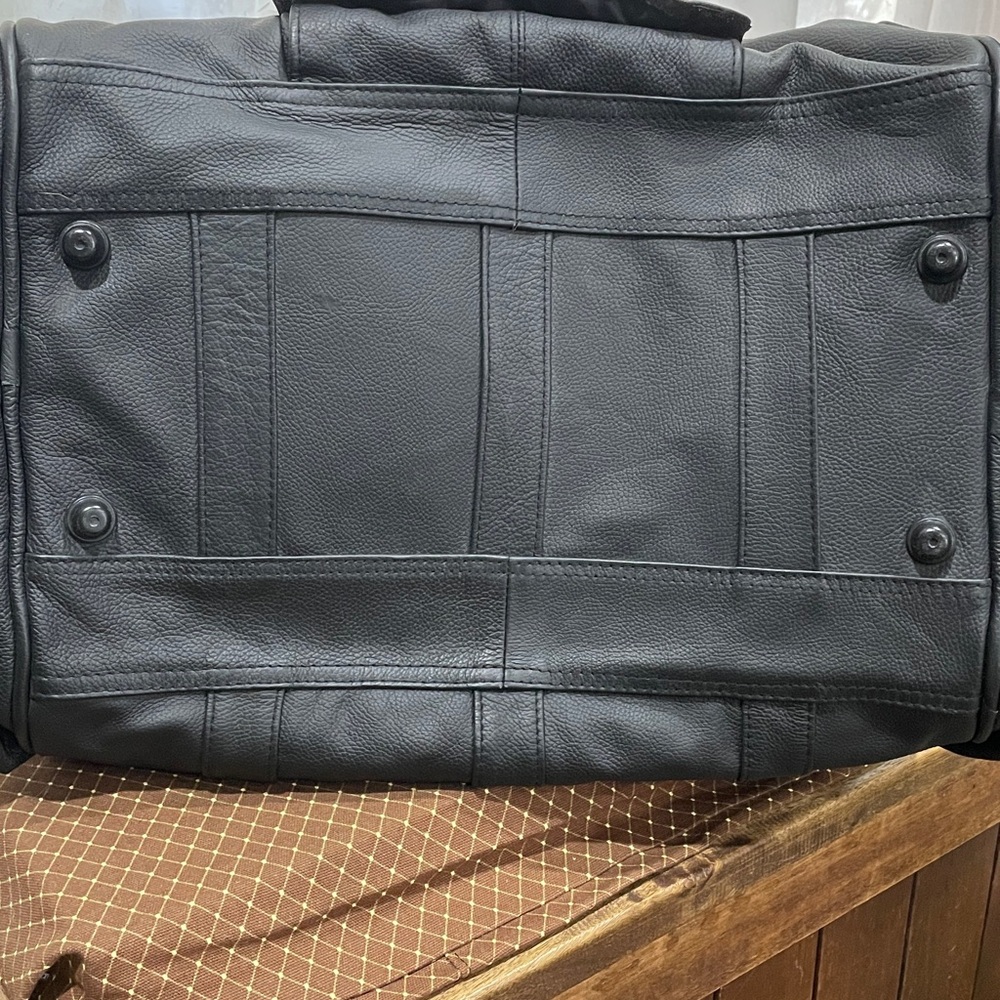 Black Genuine Leather Men’s Duffel Bag - Classic Travel Carryall - Picture 12 of 12